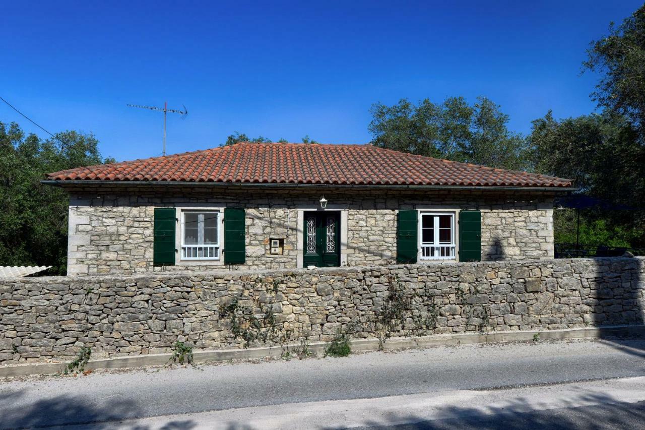Mikroulis Residence Mastoratika 외부 사진